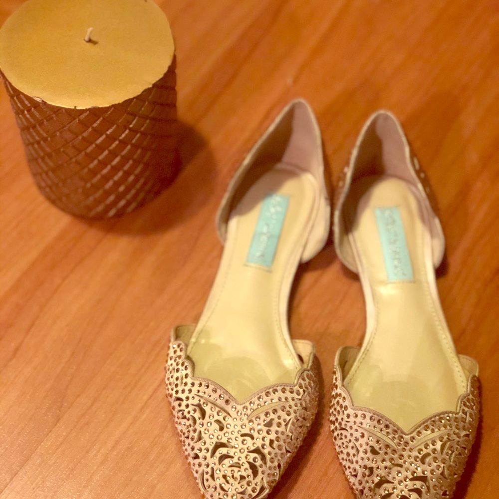 Betsy Johnson Gold flats
